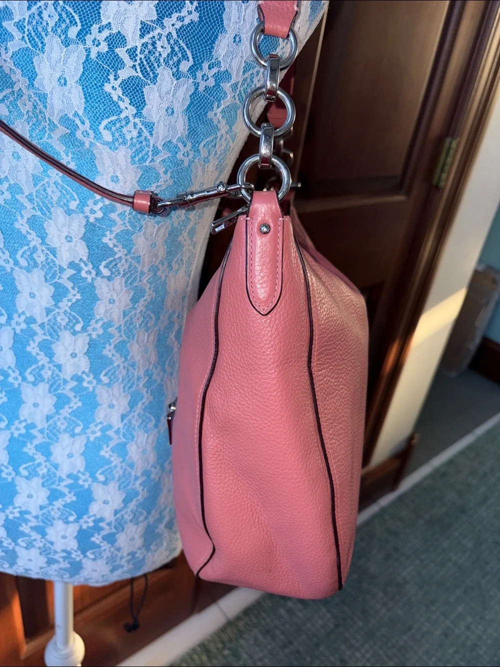 Coach Elle hobo bag  shoulder bag  satchel  pebble Leather dusty Rose/Silvertone